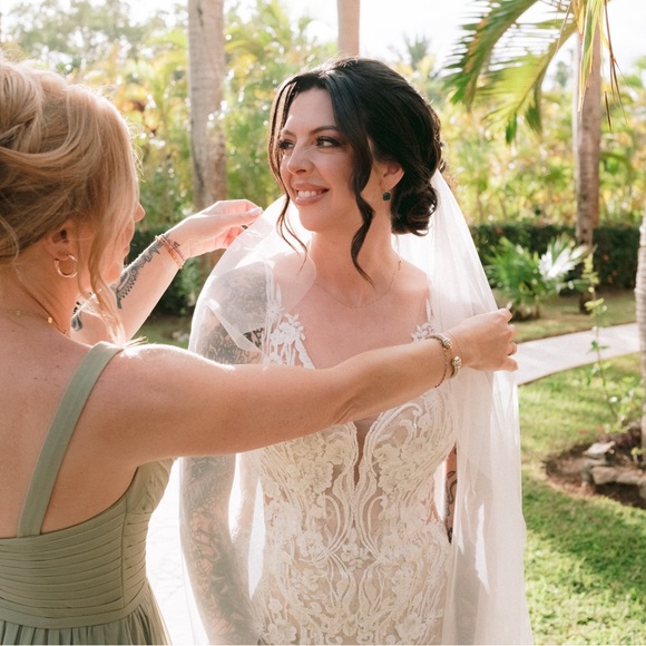 Meet your Posher, Samantha. - Picture 1 of 1